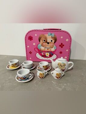 Lucy Locket Puppy Dog Porcelain Tea Set with Carry Case - 11 Piece Set